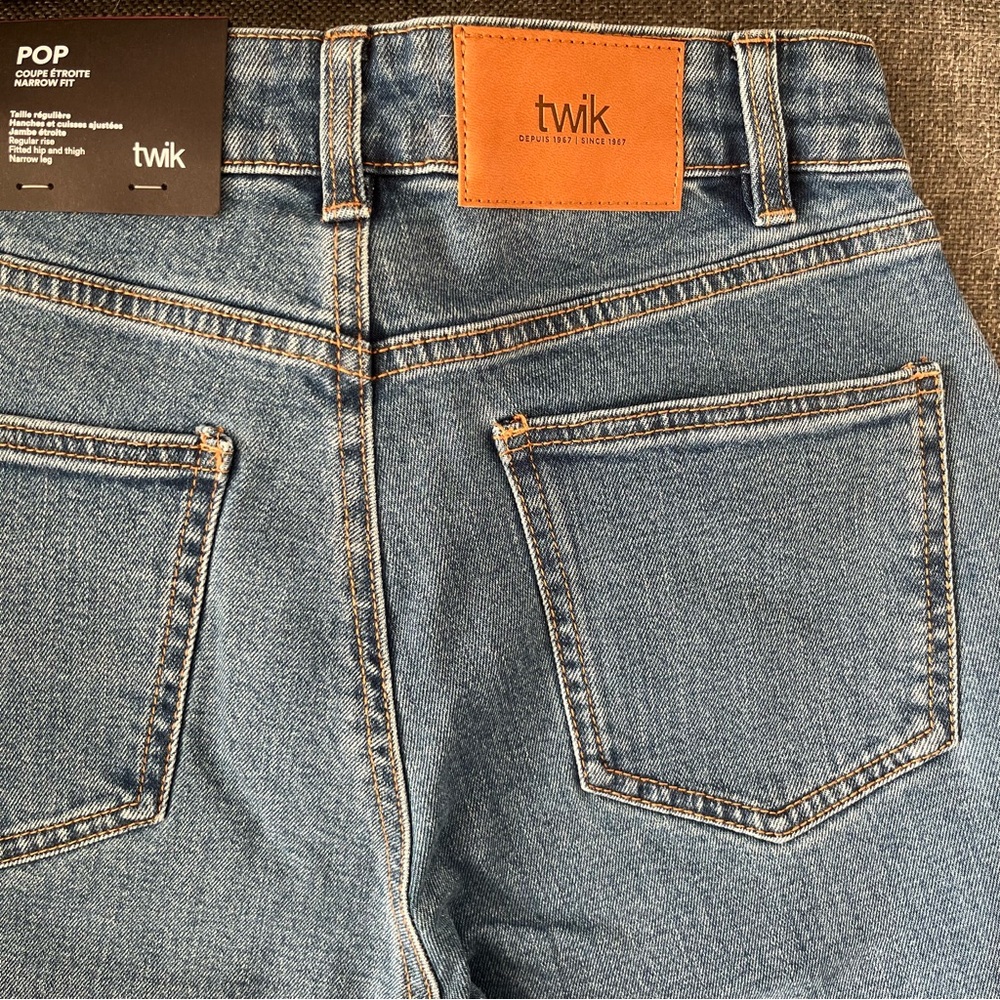 Pop Narrow Fit Medium Wash Jeans New With Tag - Picture 13 of 13